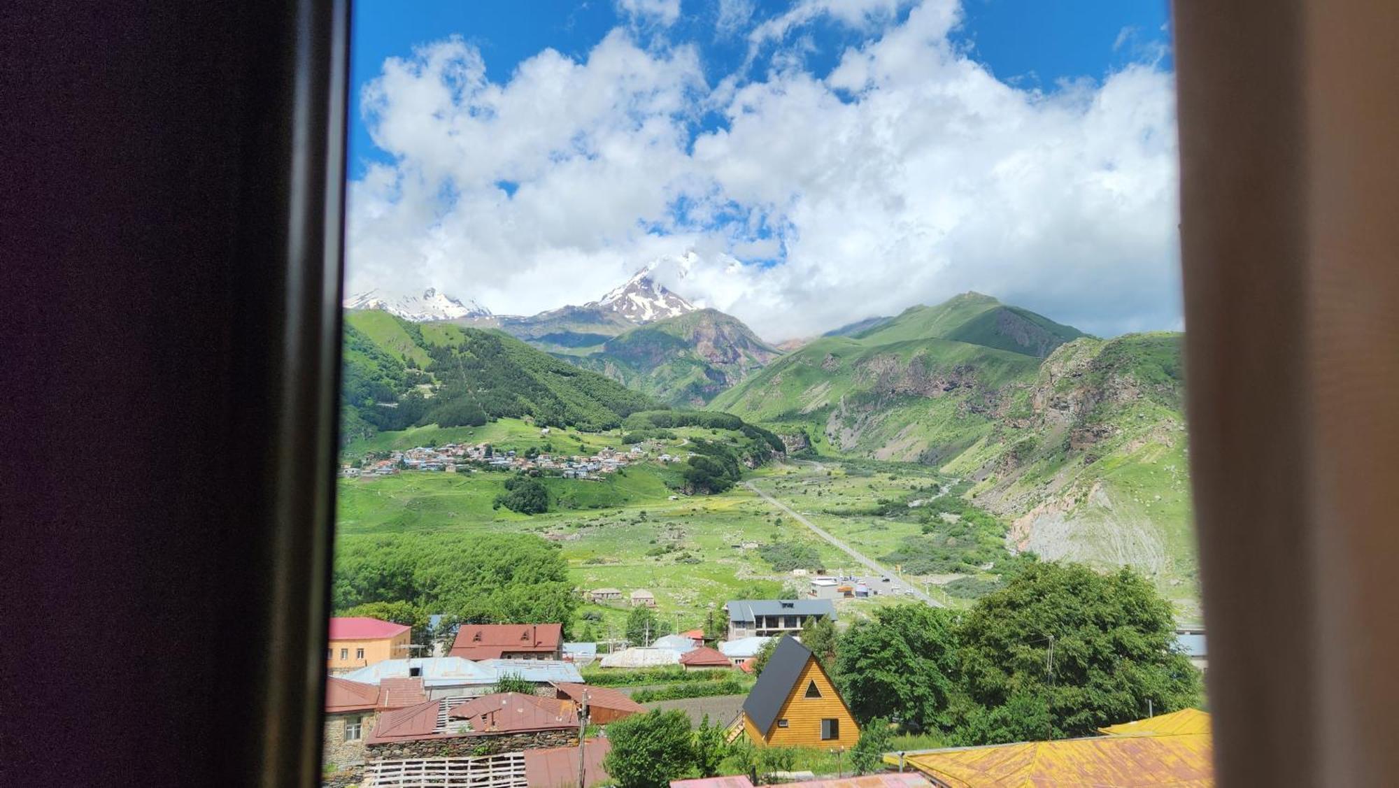 Hotel Toliketi Kazbegi Bilik gambar