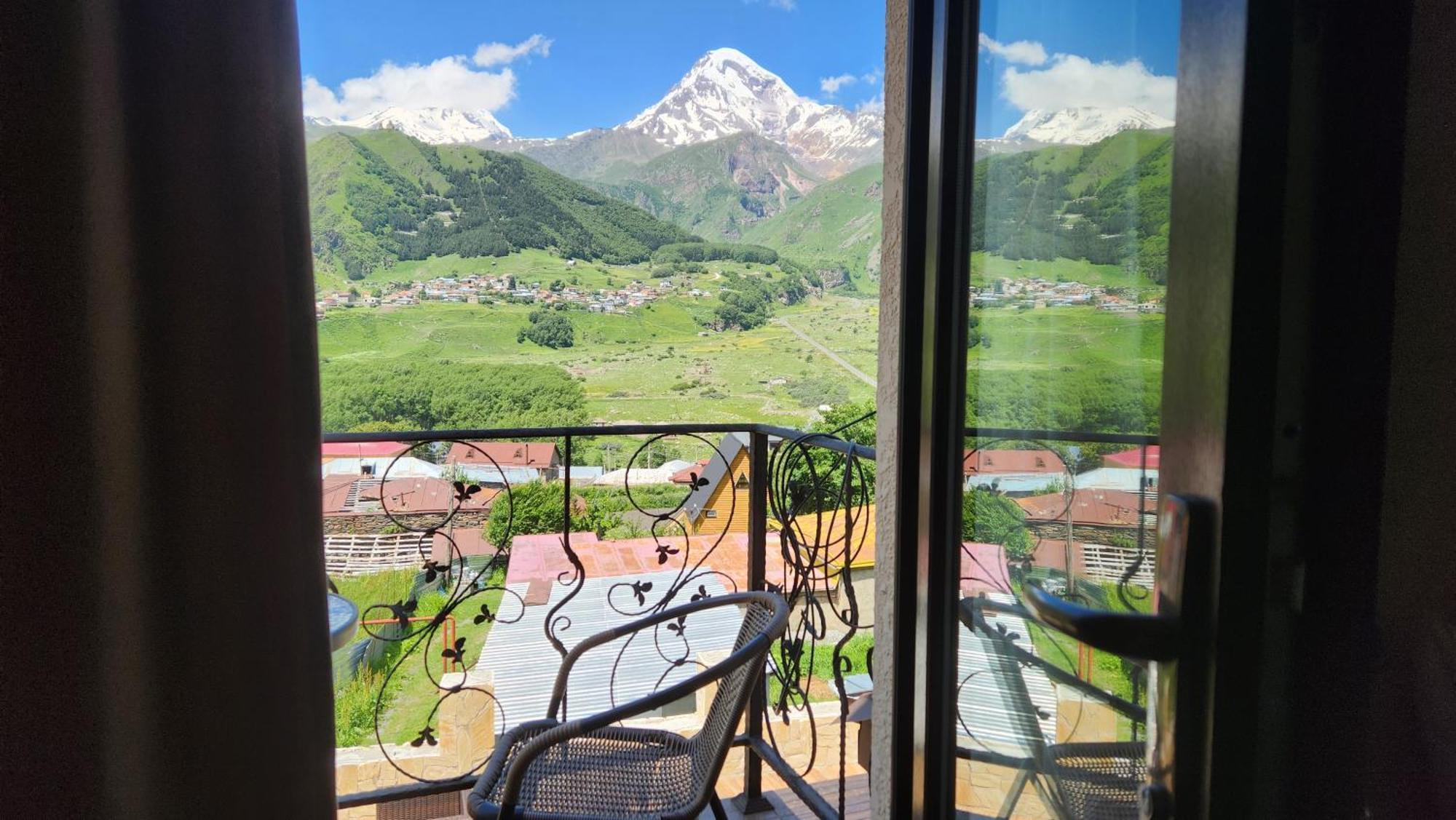 Hotel Toliketi Kazbegi Bilik gambar
