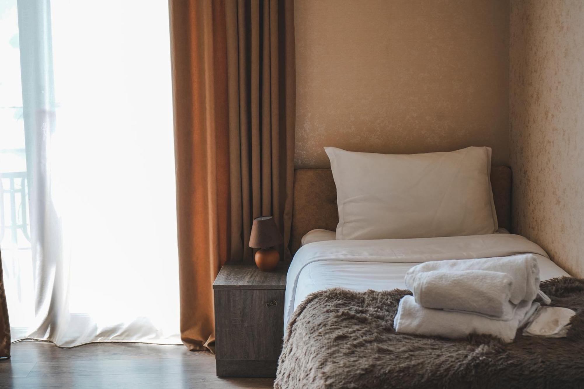 Hotel Toliketi Kazbegi Luaran gambar