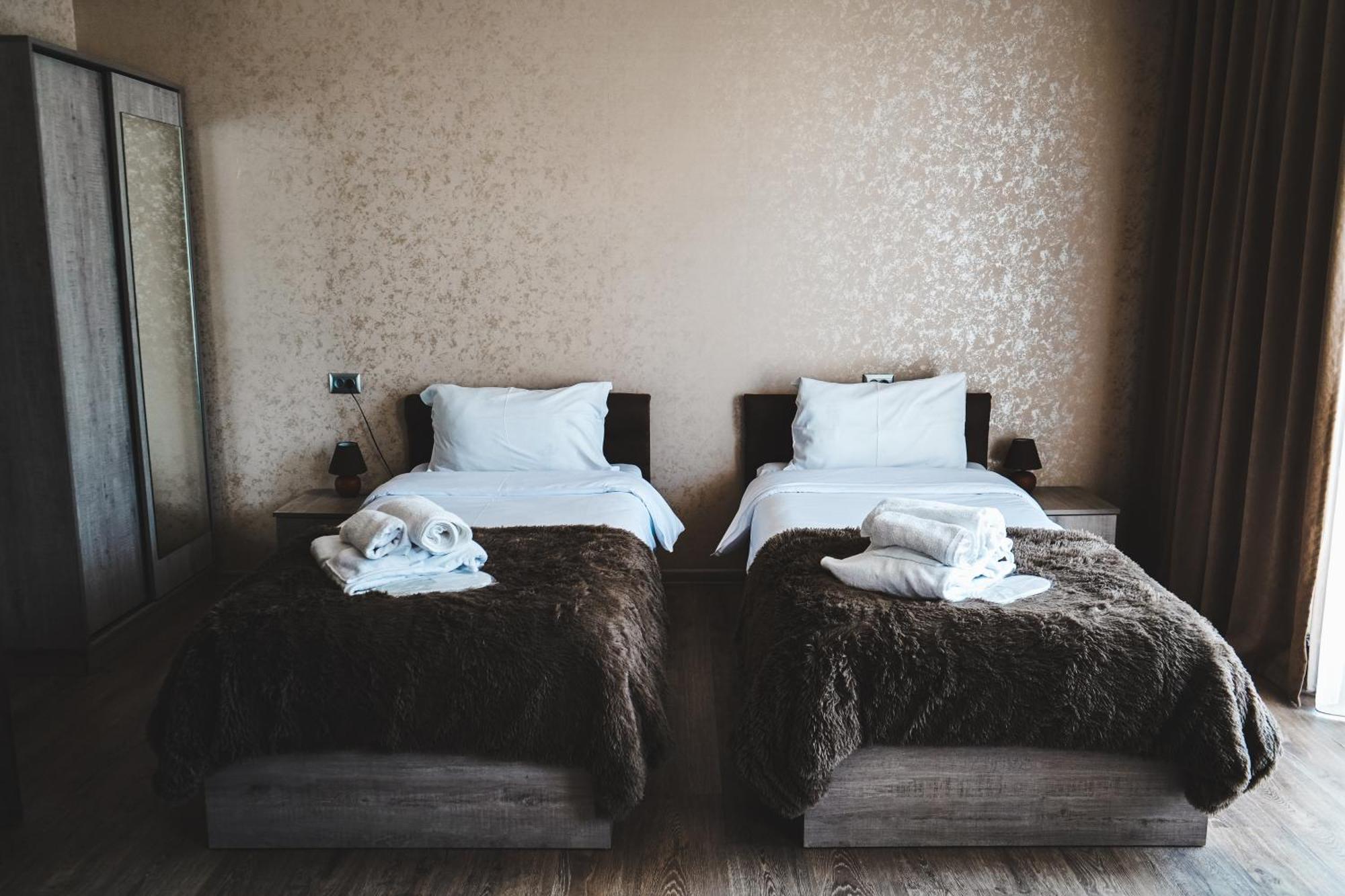 Hotel Toliketi Kazbegi Luaran gambar