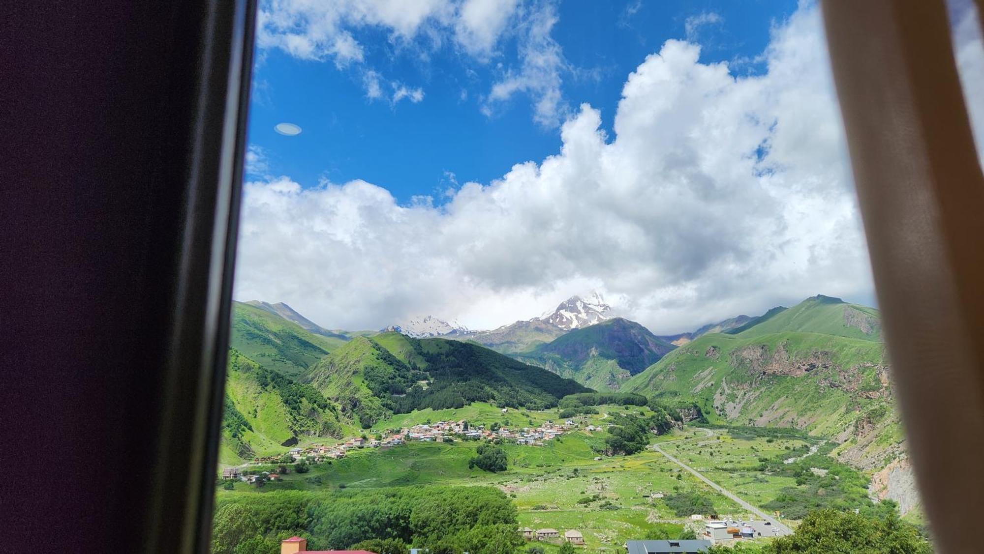 Hotel Toliketi Kazbegi Bilik gambar
