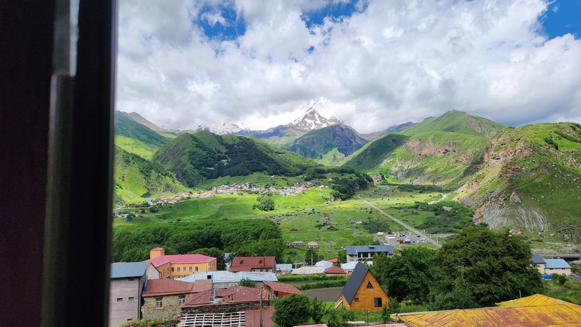 Hotel Toliketi Kazbegi Bilik gambar