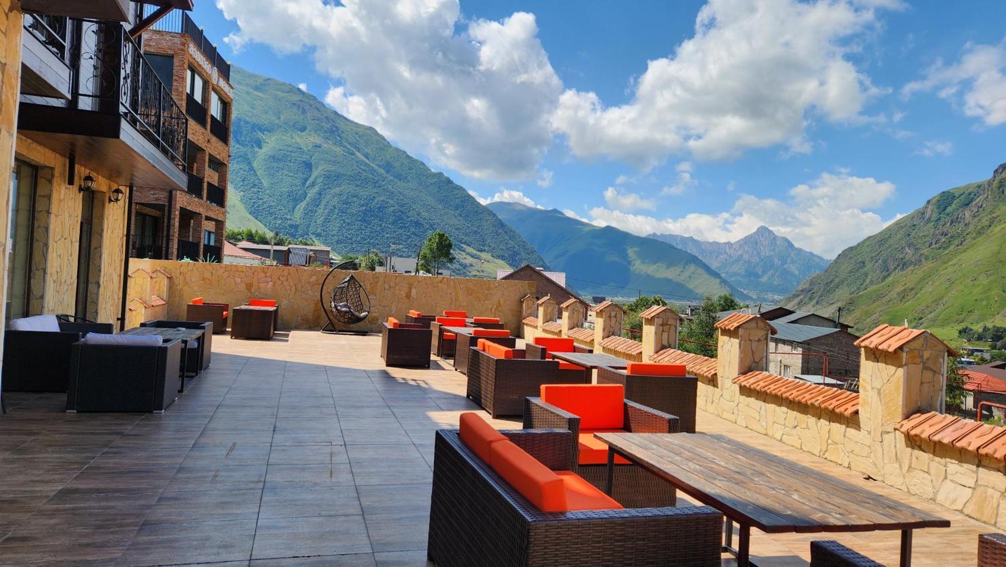 Hotel Toliketi Kazbegi Luaran gambar