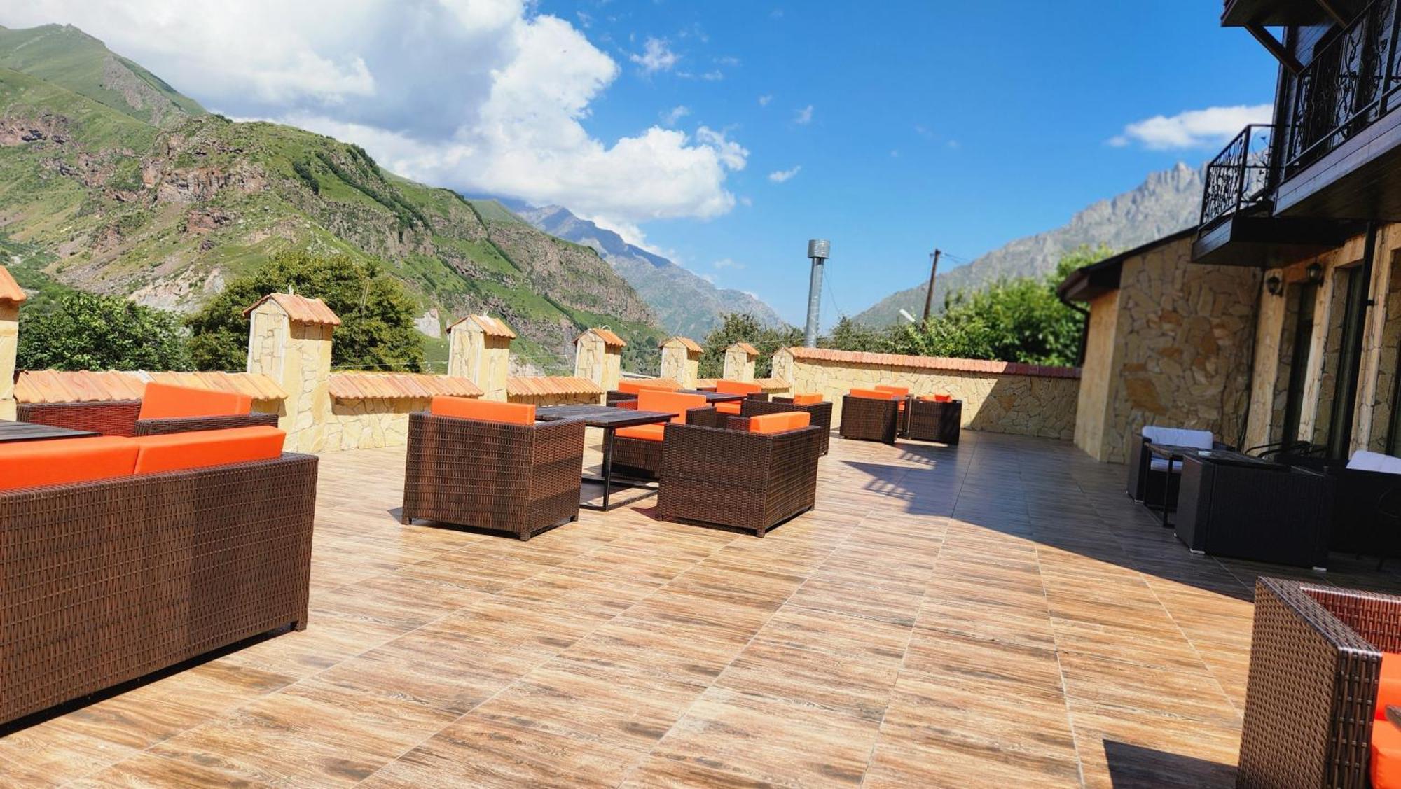 Hotel Toliketi Kazbegi Luaran gambar